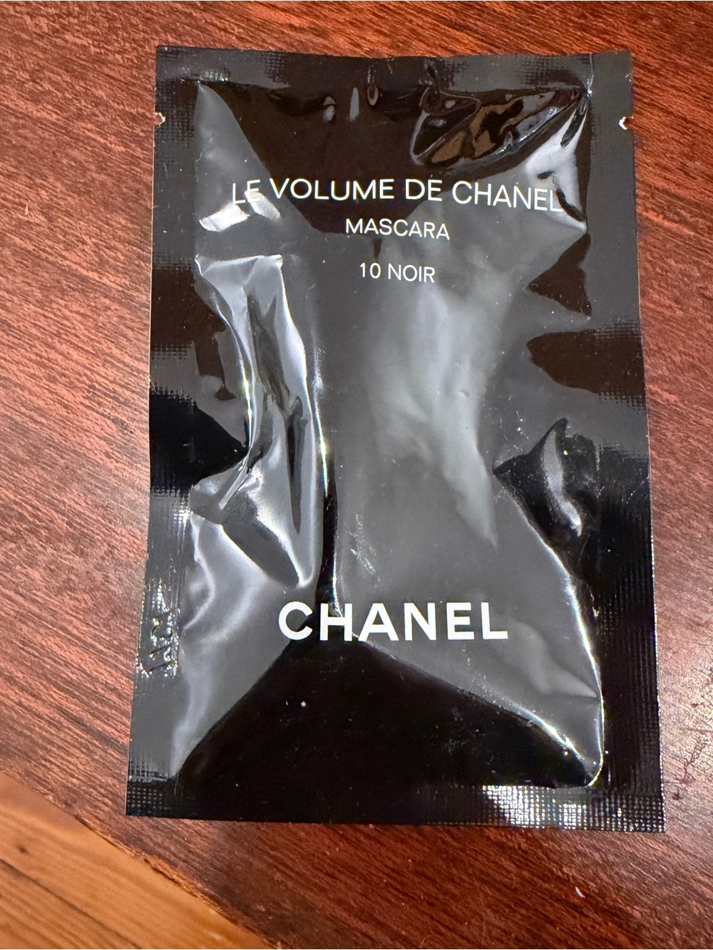 Chanel Le Volume De Chanel Mascara Sample 10-Noir